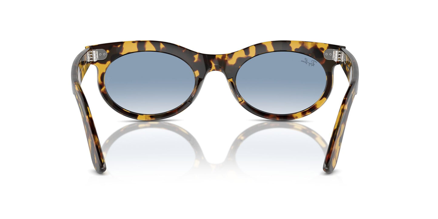 Ray-Ban Wayfarer Oval RB2242